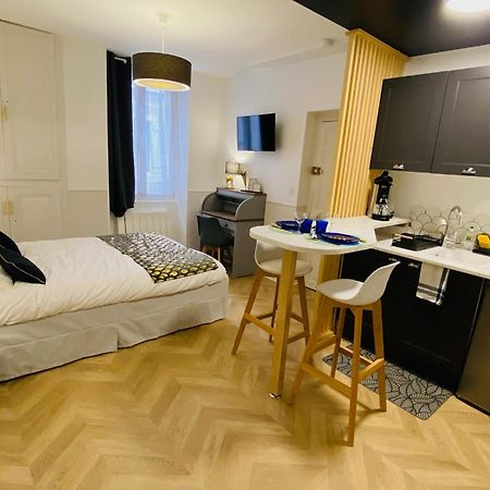 Le Studio Haslay Seraucourt En Plein Coeur De Ville De Bourges - Charme De L Ancien Et Confort Contemporain Dış mekan fotoğraf