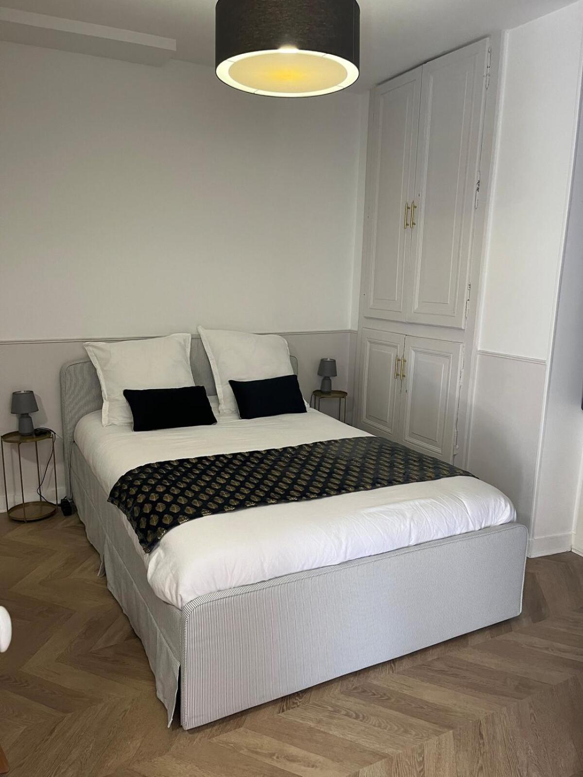 Le Studio Haslay Seraucourt En Plein Coeur De Ville De Bourges - Charme De L Ancien Et Confort Contemporain Dış mekan fotoğraf