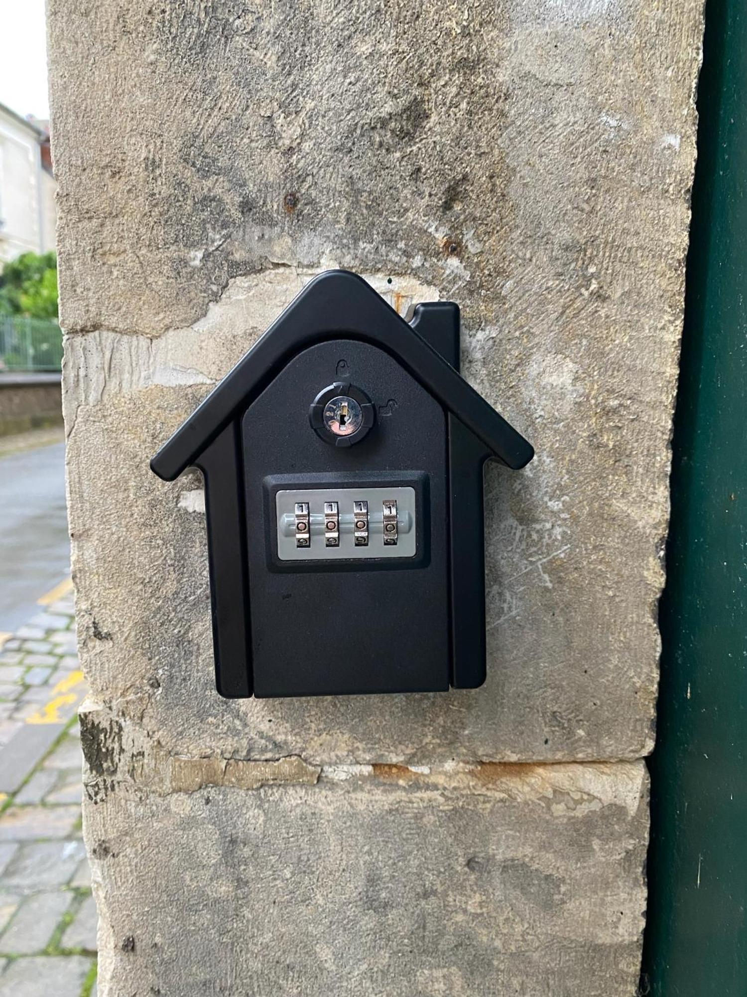 Le Studio Haslay Seraucourt En Plein Coeur De Ville De Bourges - Charme De L Ancien Et Confort Contemporain Dış mekan fotoğraf